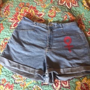 Feminist high waist shorts
